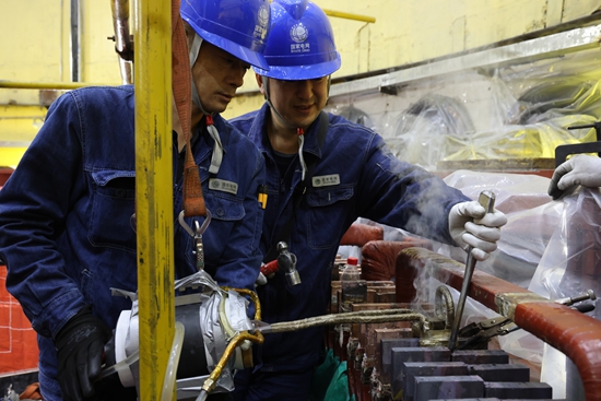 2N2A5943_550.jpg 2N2A5943_550.jpg