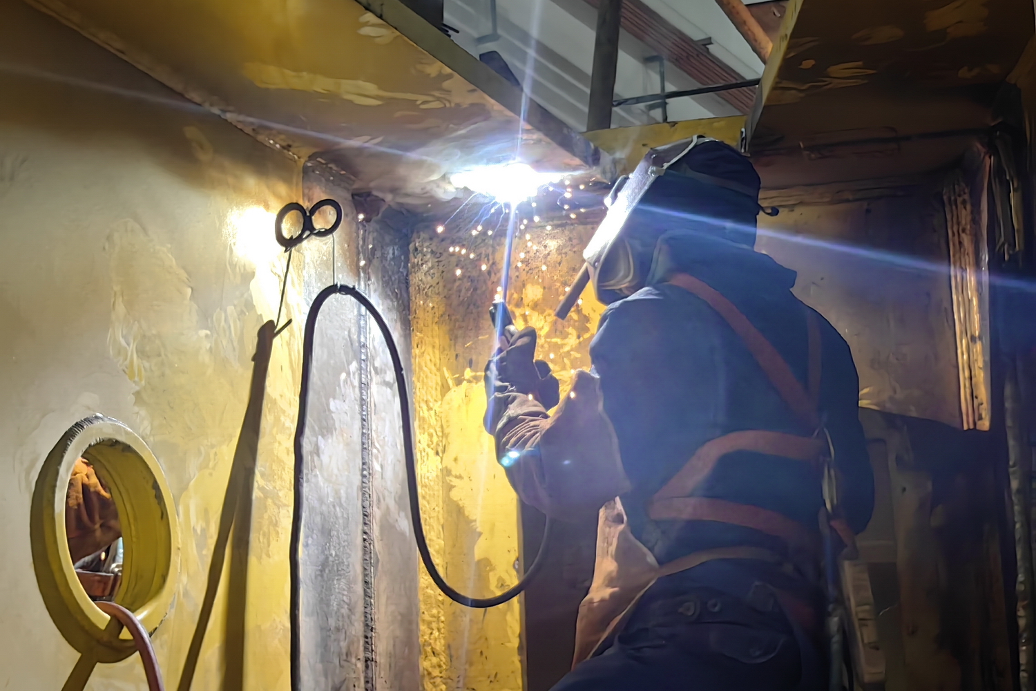 刘家峡水电厂：1号机组整机改造关键工序稳步推进 (3).jpg